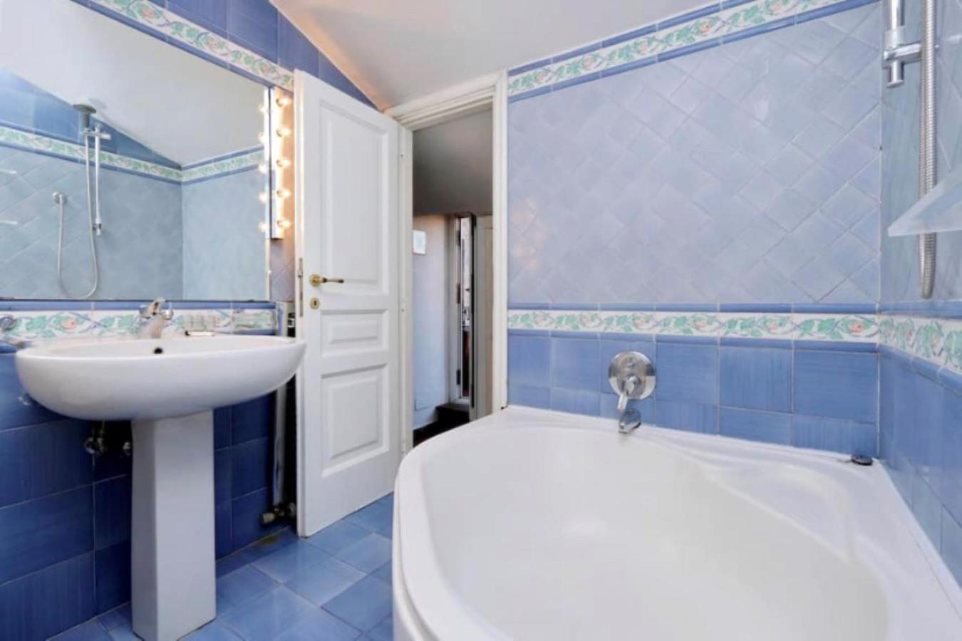 Apartamento Casa Rossetti - 2 Private Terraces - 4Th Floor With No Lift Roma Exterior foto